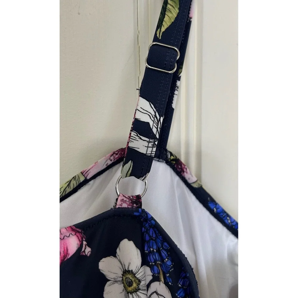 NWT Cupshe Womens 4X Navy Blue Floral Ruffle Lace Up One Piece Swimsuit Beach - Picture 3 of 7